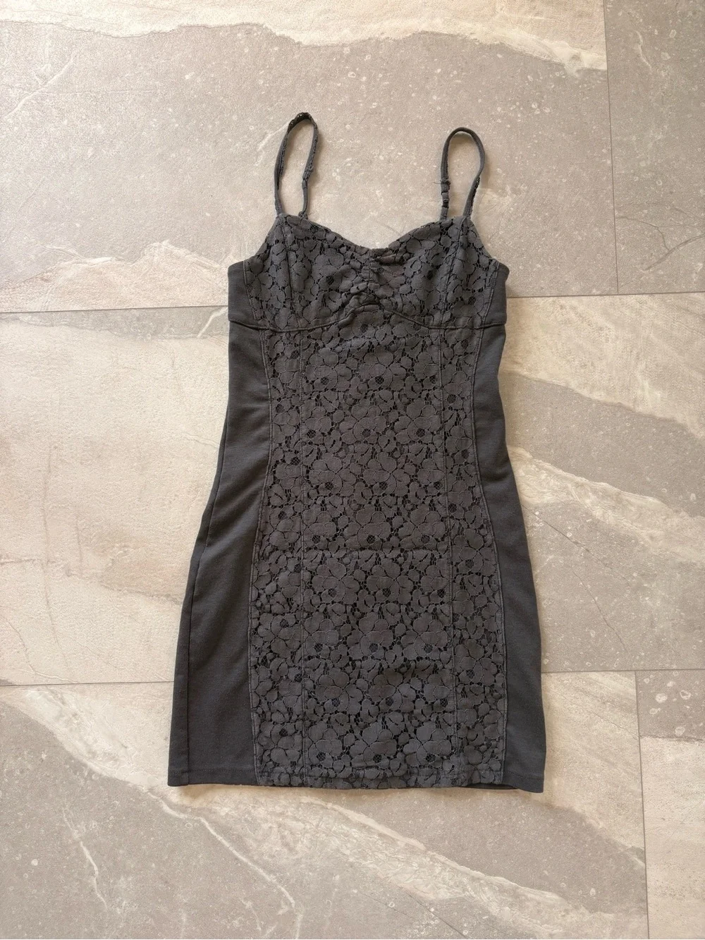 Mini dress bundle - Picture 4 of 5